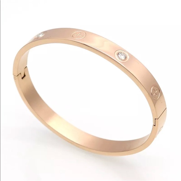 Love bracelet in Gold or Rose Gold - Picture 2 of 3